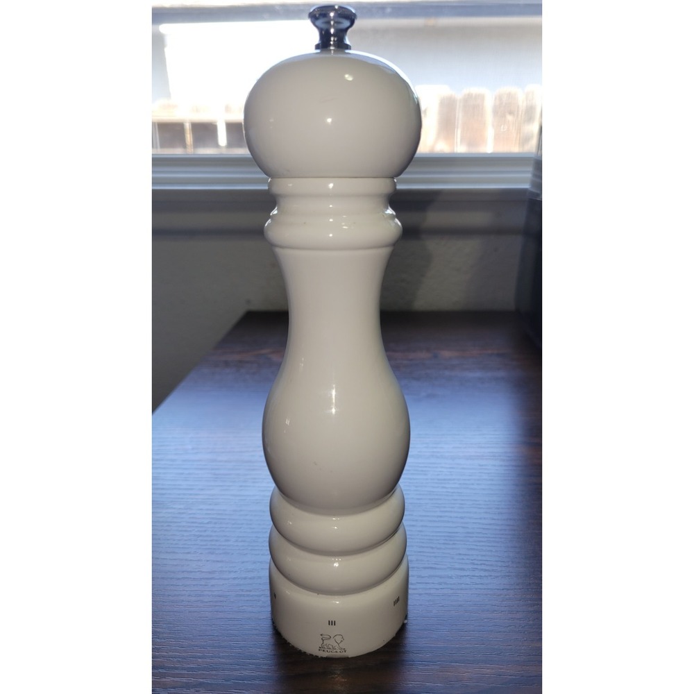 Peugeot Paris u'Select Salt Mill 8.8.5 inches Gloss White (Flaw)